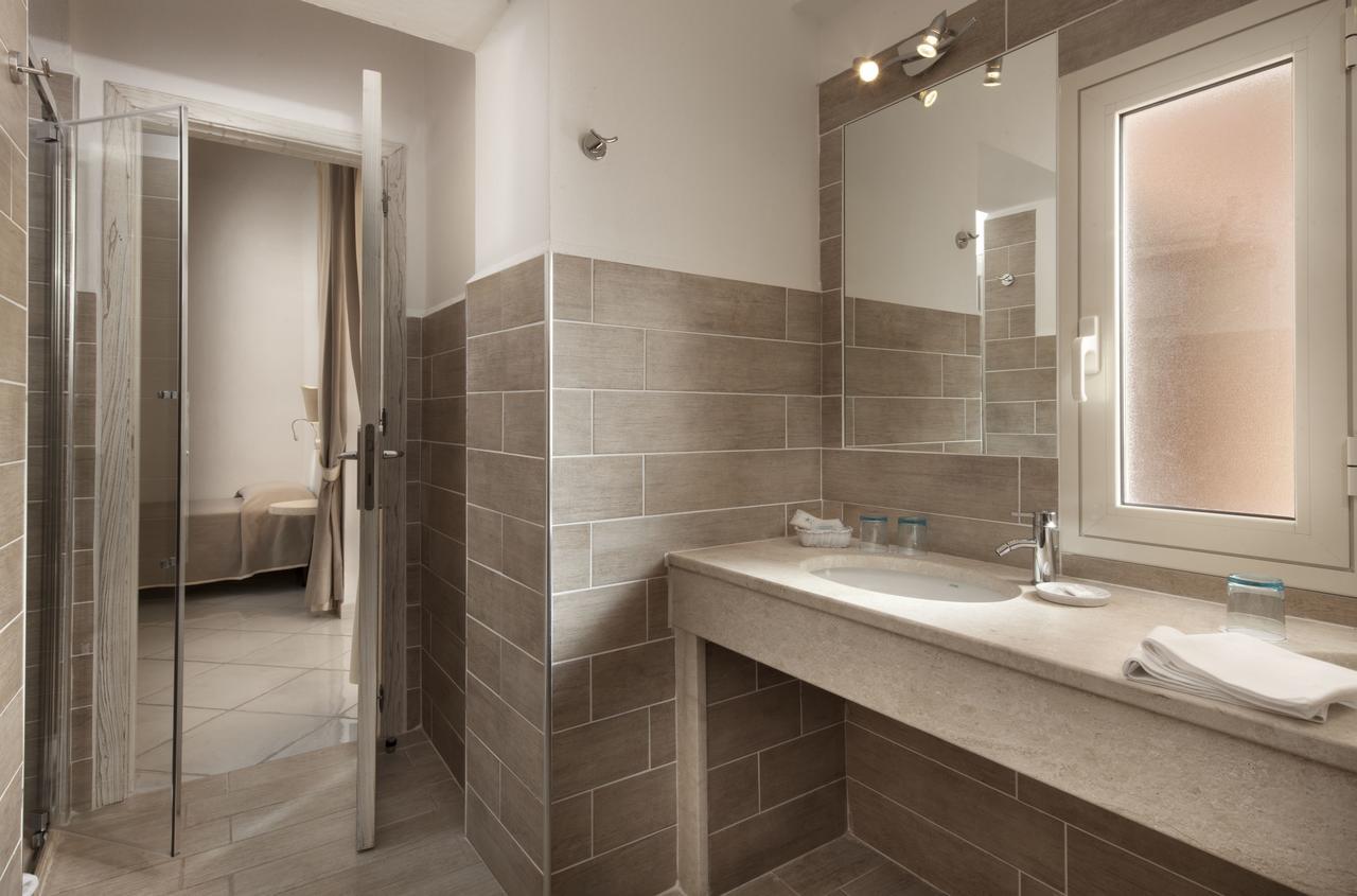 Superior Double or Twin Room with Balcony,684458604:JPEG